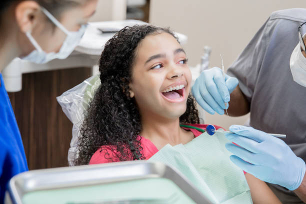 Best Pediatric Emergency Dentist in Ives Estates, FL