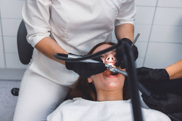 Best Walk-In Emergency Dentist in Ives Estates, FL